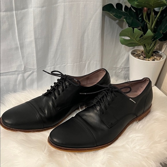 Aston Grey Other - Classic Black Leather Men's Derby Shoes
